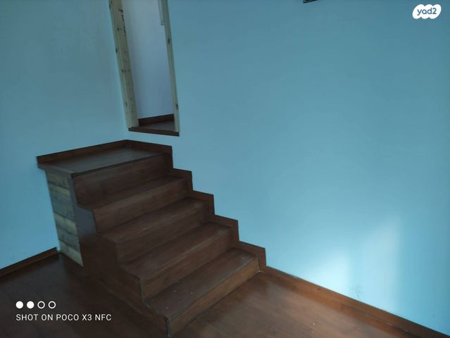 מודעת רכב נגרר (קראוון נגרר)