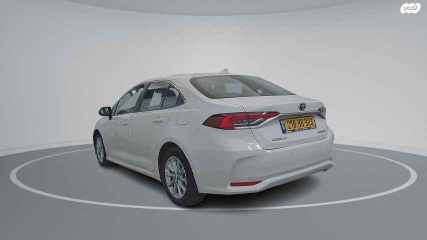 טויוטה קורולה