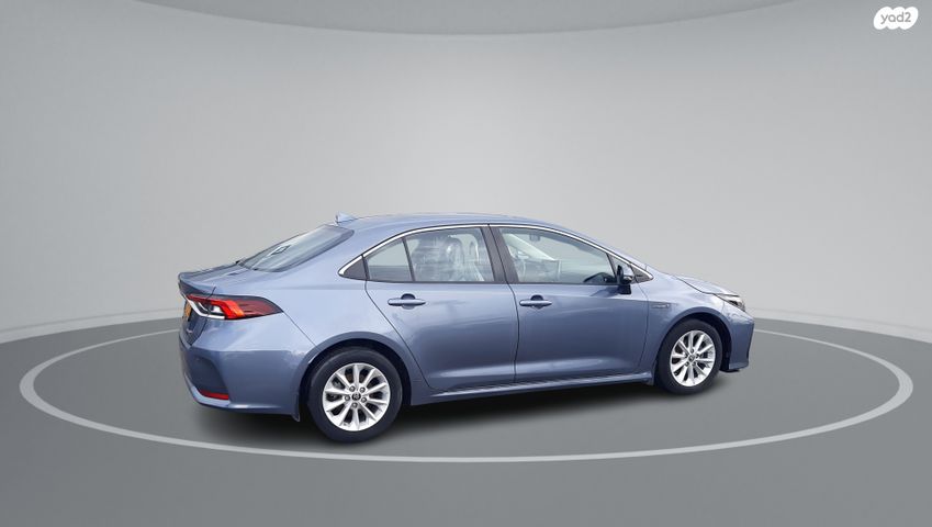 טויוטה קורולה