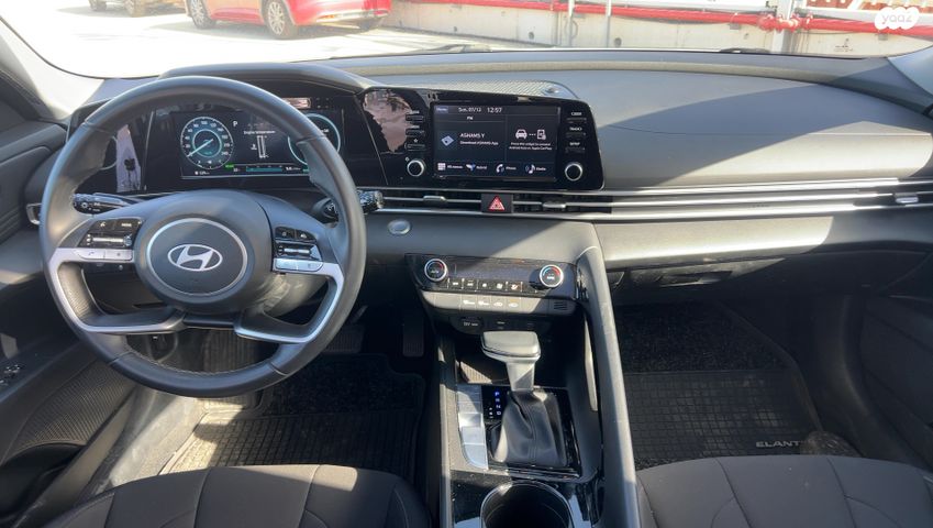 יונדאי אלנטרה