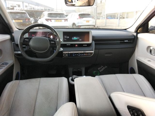 יונדאי איוניק 5