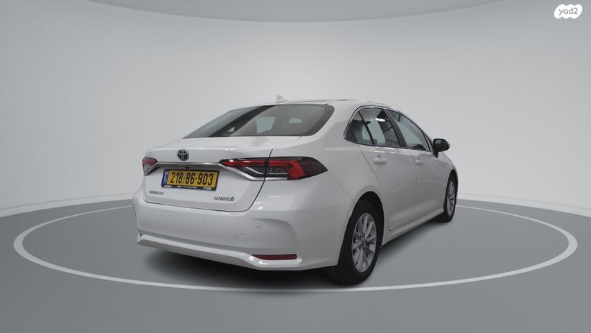 טויוטה קורולה