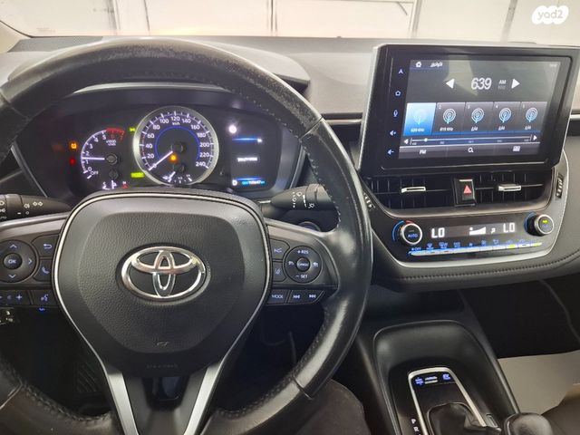 טויוטה קורולה