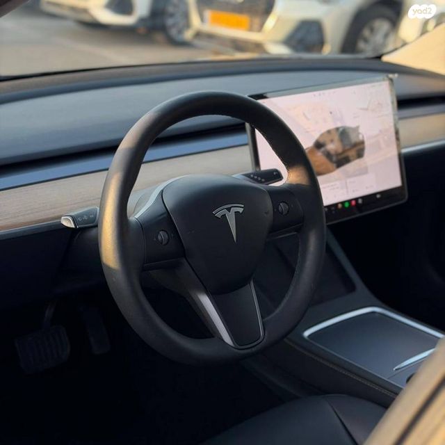 טסלה מודל 3