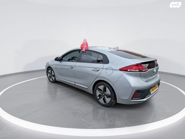 יונדאי איוניק