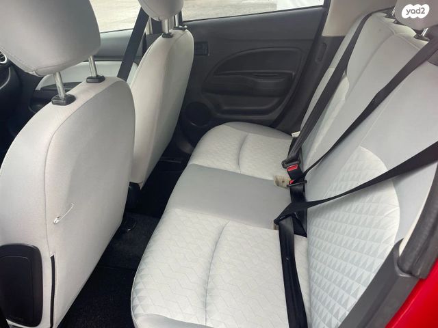 מיצובישי ספייס סטאר