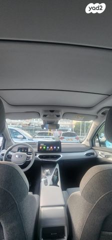 ג׳ילי Geometry C