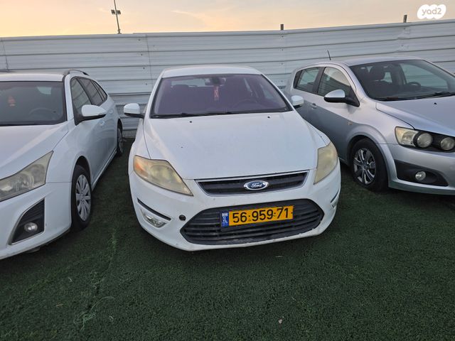 מודעת רכב פורד מונדאו