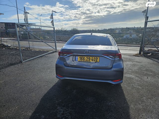 טויוטה קורולה