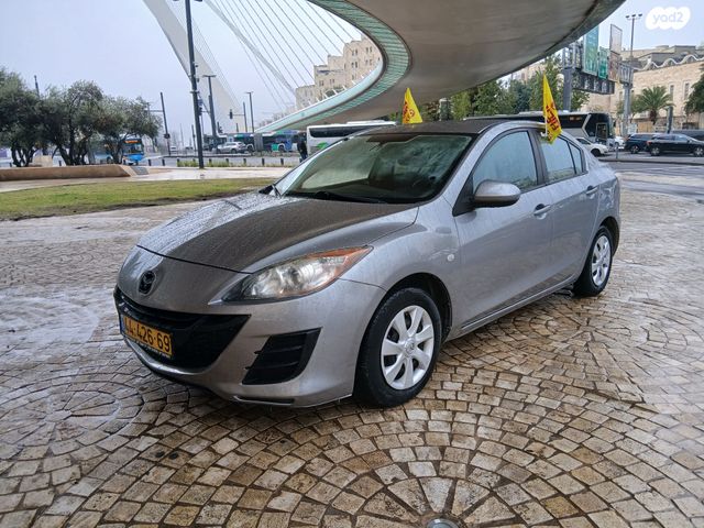 מודעת רכב מאזדה 3