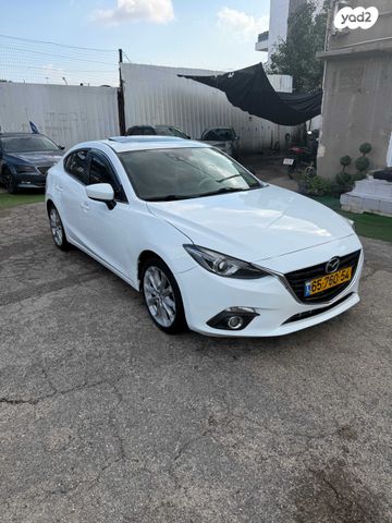 מודעת רכב מאזדה 3