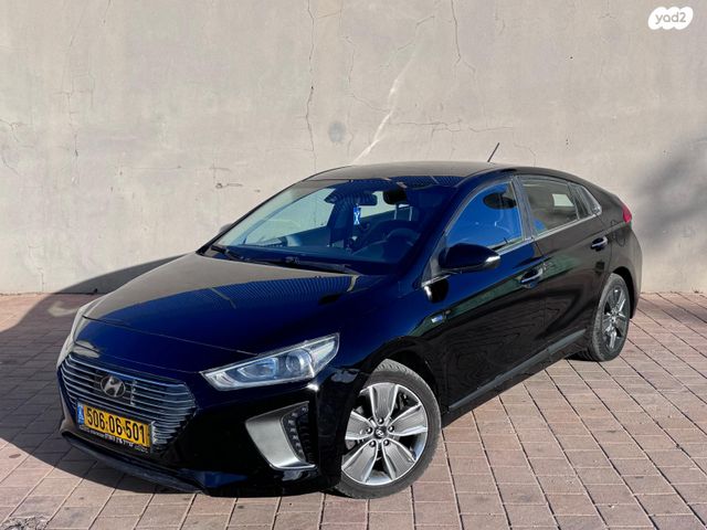 יונדאי איוניק