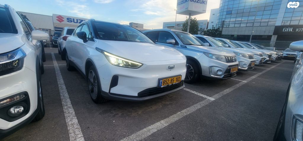 ג׳ילי Geometry C