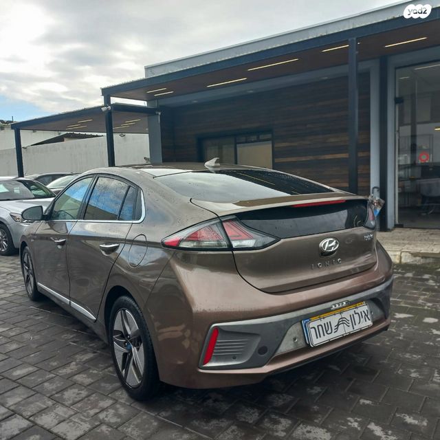 יונדאי איוניק