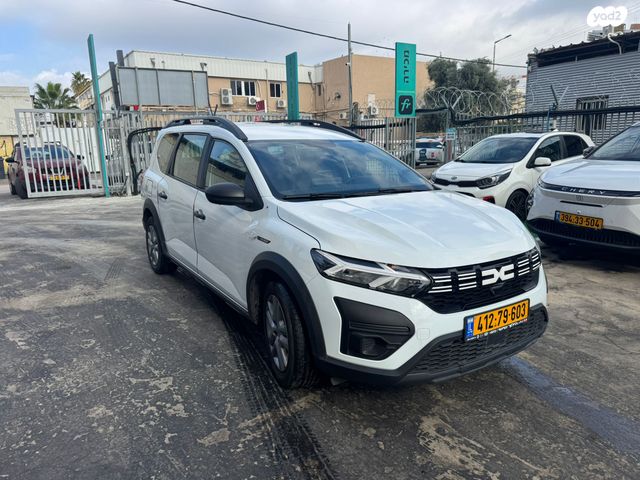 מודעת רכב דאצ'יה ג׳וגר