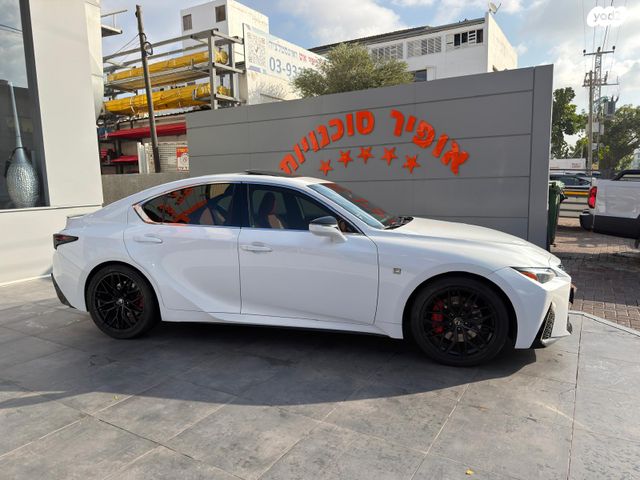 מודעת רכב לקסוס IS 2