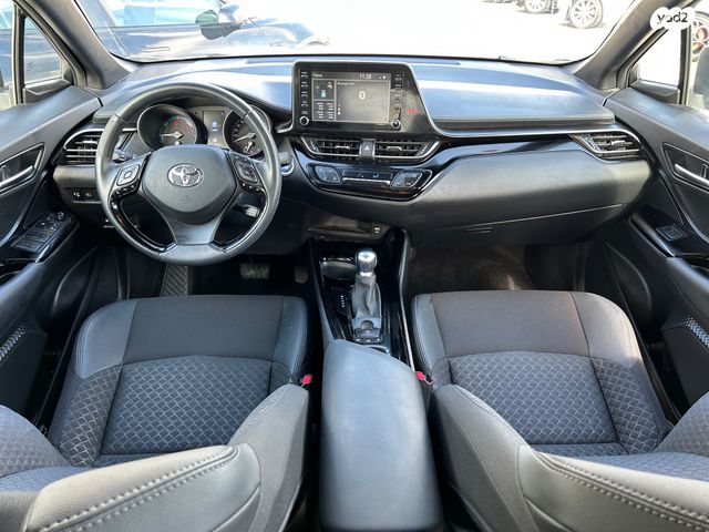 טויוטה C-HR