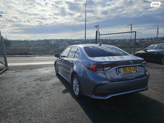 טויוטה קורולה