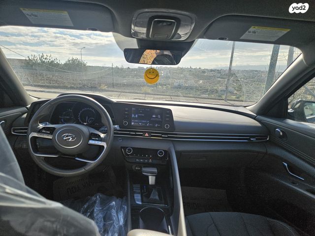 יונדאי אלנטרה