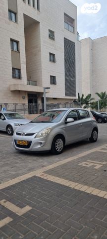 מודעת רכב יונדאי i20