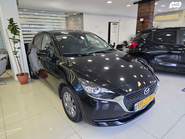 מודעת רכב מאזדה 2