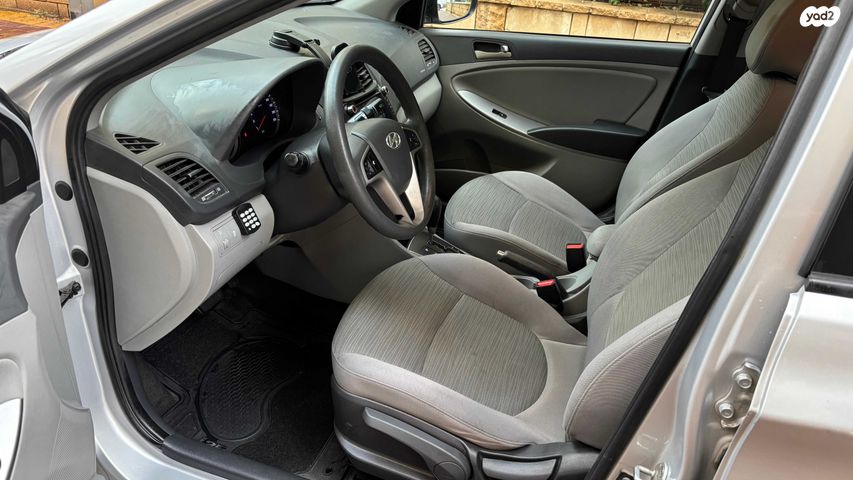 יונדאי אקסנט i25