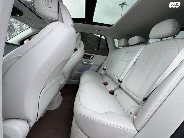 מרצדס-בנץ EQE SUV