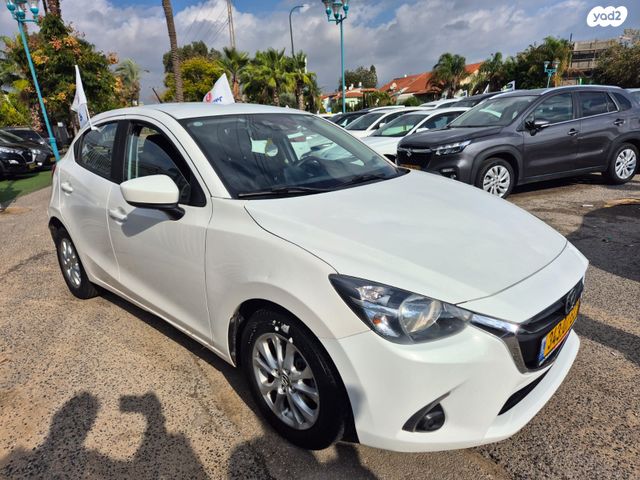 מודעת רכב מאזדה 2 1