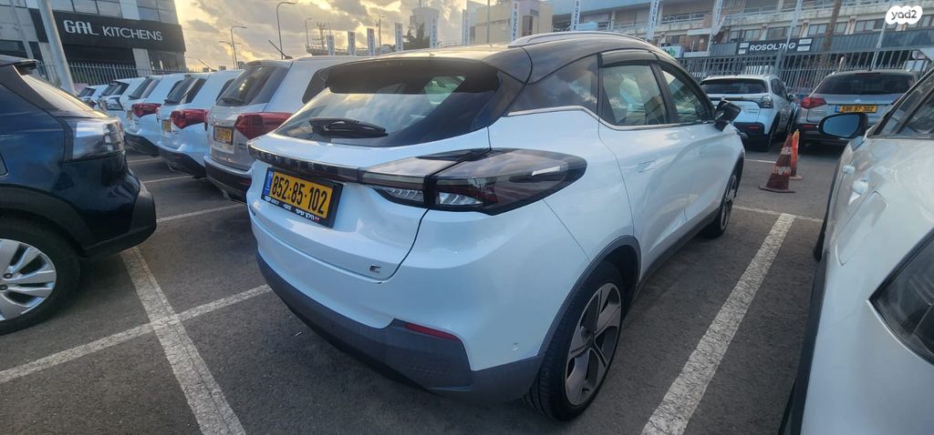 ג׳ילי Geometry C