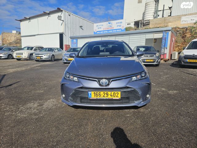 טויוטה קורולה