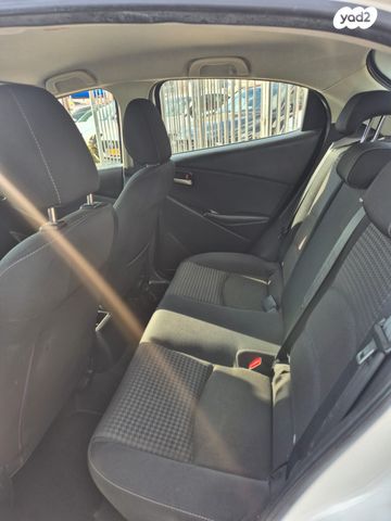 מודעת רכב מאזדה 2 2