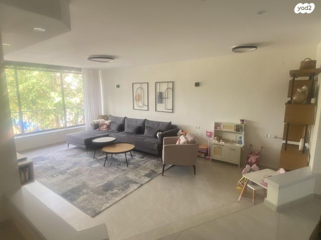 רחל המשוררת 9