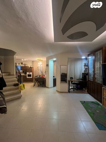 דופלקס, השיטה 8, רמות יצחק, נשר