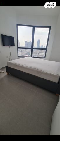 דירה, דרך מנחם בגין 58, מונטיפיורי, הרכבת, תל אביב יפו