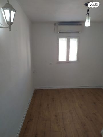 דירה, כרמל 1, נווה זית, לוד