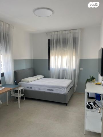 גג/ פנטהאוז, לוי אשכול 10, מורשת, מודיעין מכבים רעות