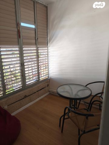 דירה, מטולה 4, נווה רם, שיכון מזרחי, רמת גן