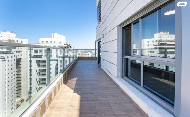 גג/ פנטהאוז, עזר וייצמן 6, מתחם 1200, הוד השרון