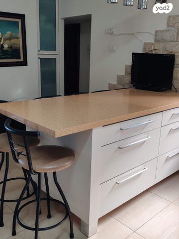 דירה, האחים אוסטשינסקי 21, ראשונים, ראשון לציון