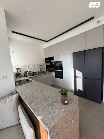 דירה, ערבי נחל 5, סיטי, גבעתיים