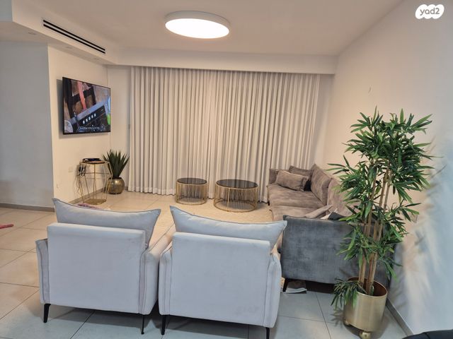 שדרות עמק חפר 10