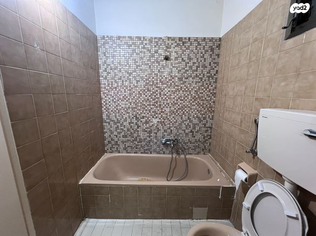 דירה, שמעון בן צבי 50, שטח 9, גבעתיים