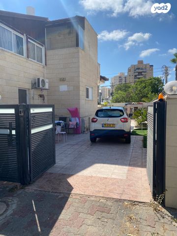 בית פרטי/ קוטג', סמטת רקפת 18, בנה ביתך, קרית ים