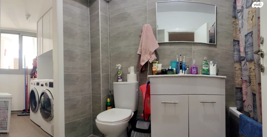 דירה, האגמית 7, החותרים, טירת כרמל