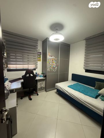 דירה, עונות השנה 4, העונות - בבניה, רובע 11, אילת