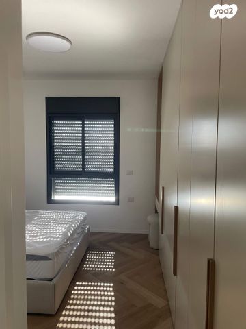 גג/ פנטהאוז, לוי אשכול 10, מורשת, מודיעין מכבים רעות