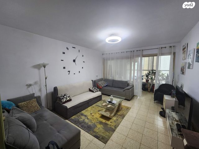 ברודצקי אשר 33