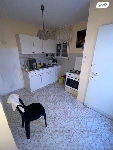 דירה, הגולן 6, יצחק רבין, צפת