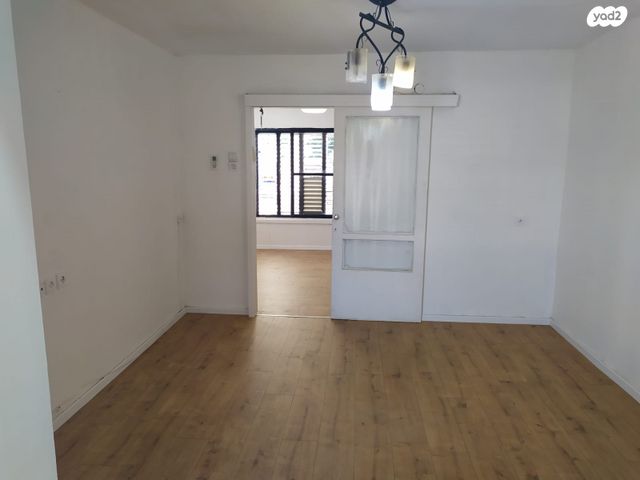 דירה, כרמל 1, נווה זית, לוד