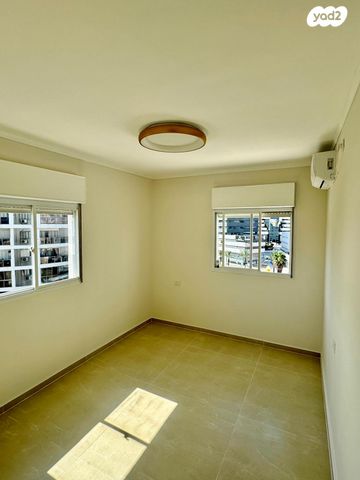 גג/ פנטהאוז, הצוללים 2, רובע ד', אשדוד